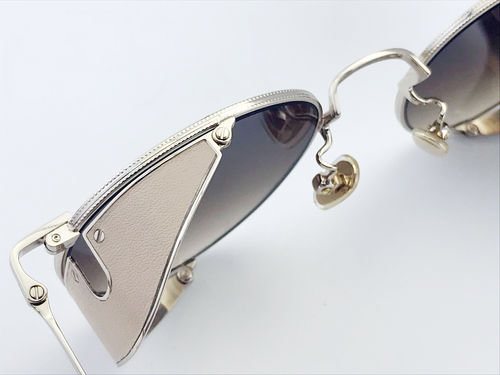 ข่าวล่าสุดของบริษัทเกี่ยวกับ เทรนด์ แว่นแดด ปี 2025: ฉลาด ทนทาน และ สไตล์